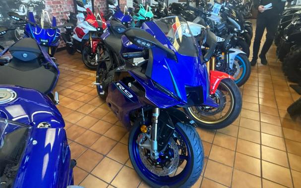 2026 Yamaha YZF R9 CA