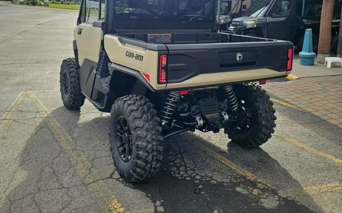 2026 Can-Am® Defender Limited HD11 Desert Tan & Carbon Black