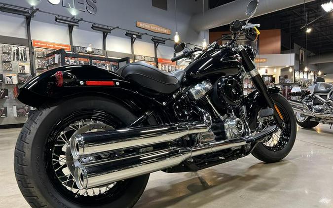 2019 Harley-Davidson® FLSL - Softail® Softail Slim®