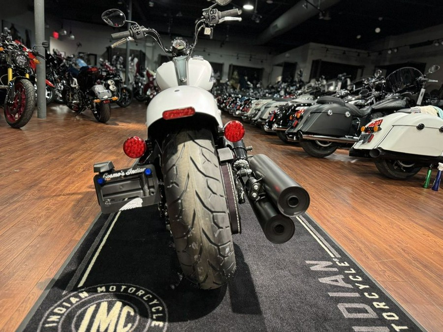 2024 Indian Motorcycle® Chief Bobber Ghost White Metallic Smoke