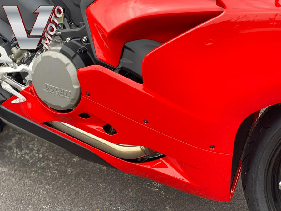 2025 Ducati Panigale V2 Ducati Red