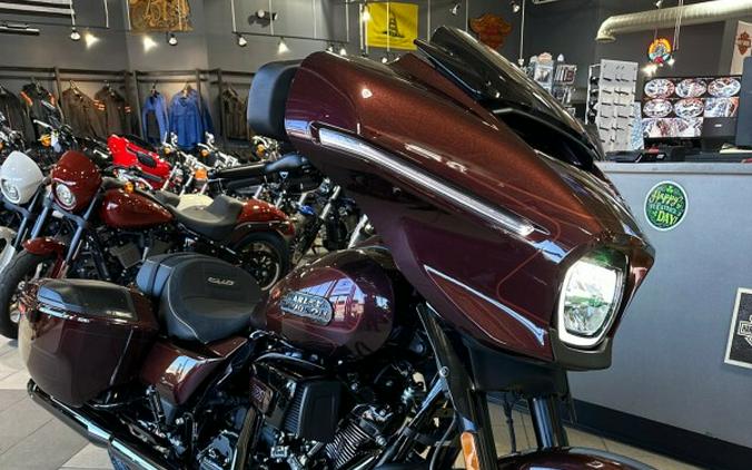 FLHXSE 2024 CVO™ Street Glide®