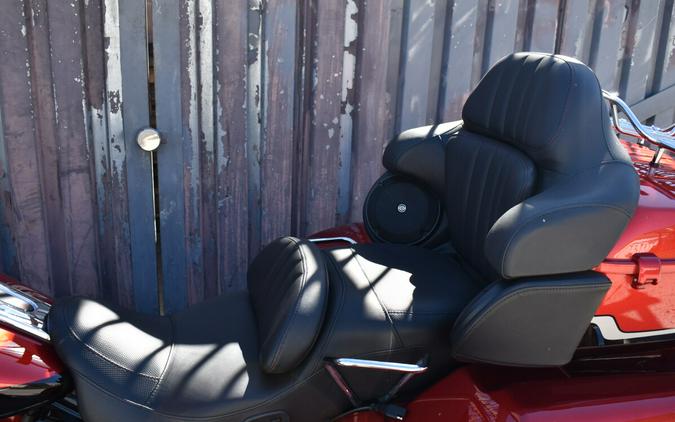 2021 Harley-Davidson® CVO™ Tri Glide® FLHTCUTGSE