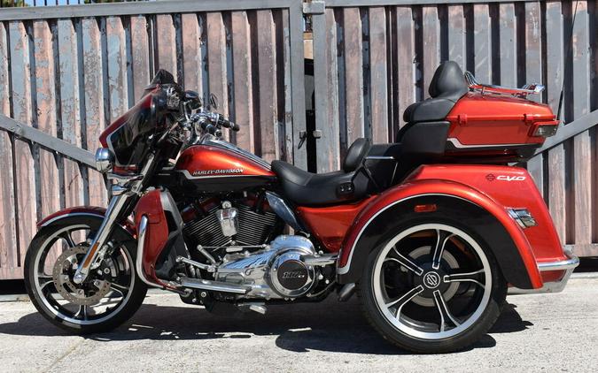 2021 Harley-Davidson® CVO™ Tri Glide® FLHTCUTGSE
