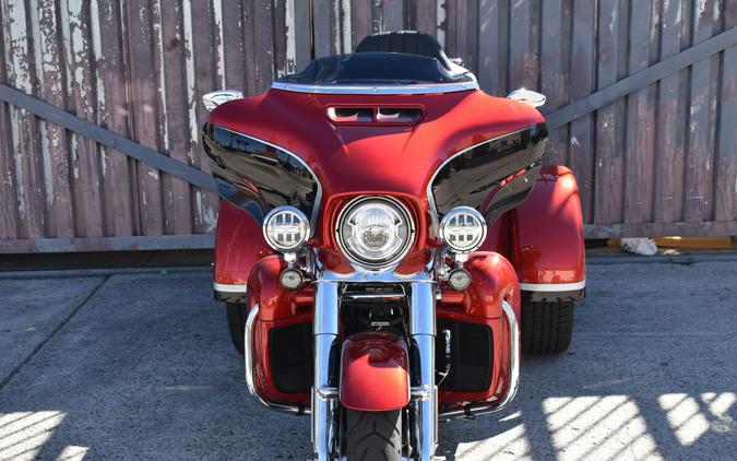 2021 Harley-Davidson® CVO™ Tri Glide® FLHTCUTGSE