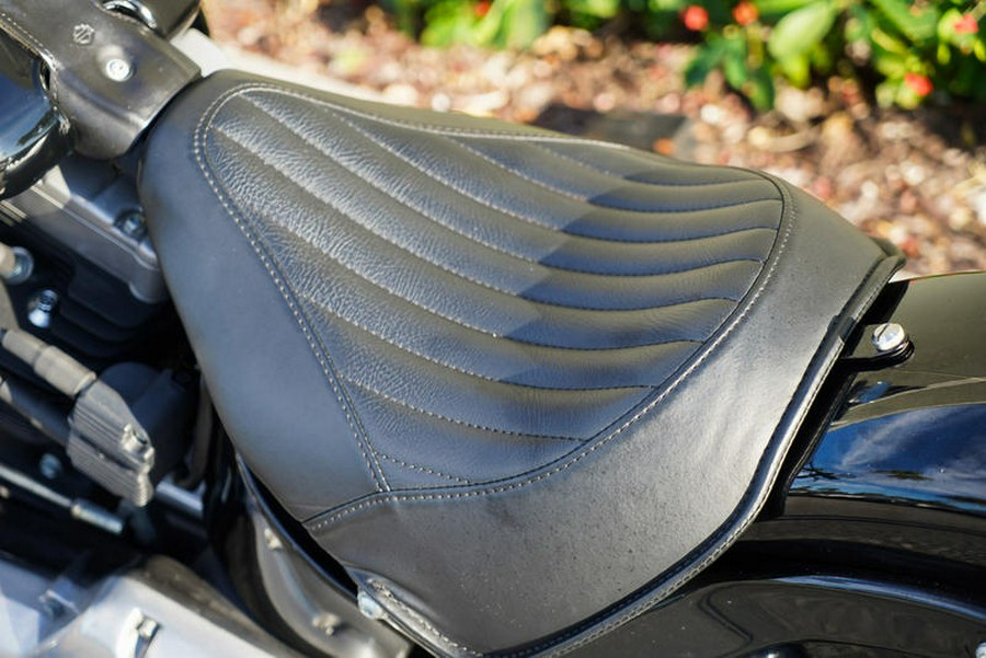 2015 Harley-Davidson® FLS - Softail Slim®