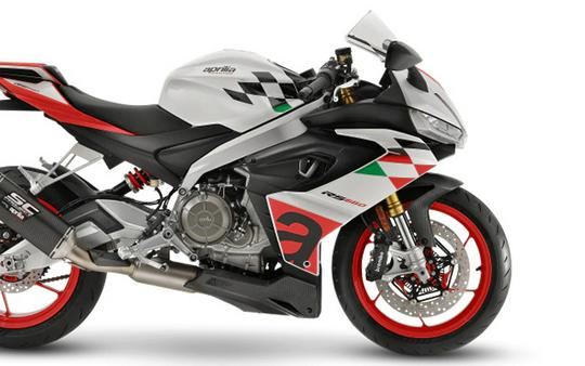 2023 Aprilia RS 660 Extrema First Look [37 Pounds Lighter!]