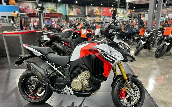 2025 Ducati MULTISTRADA V4 RS