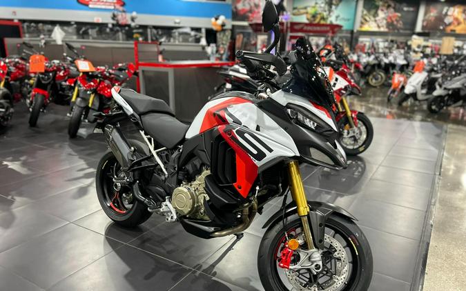 2025 Ducati MULTISTRADA V4 RS