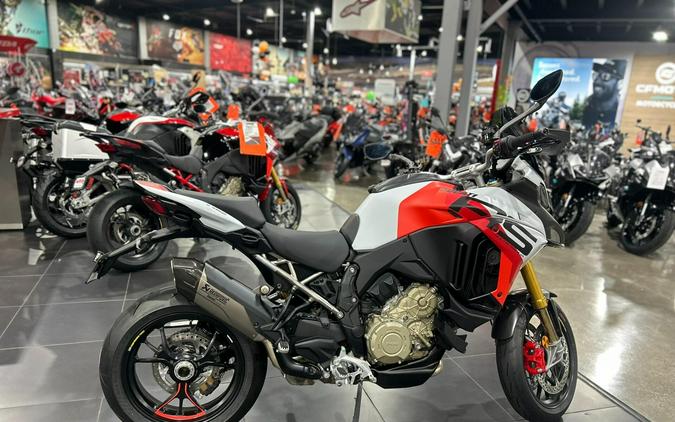 2025 Ducati MULTISTRADA V4 RS