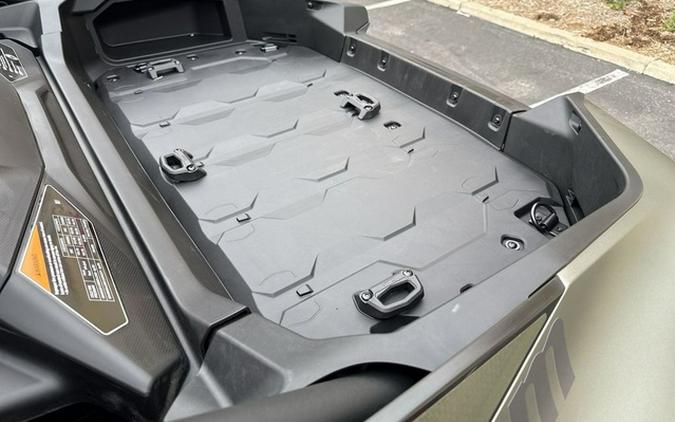 2026 Can-Am Maverick R MAX X Rc