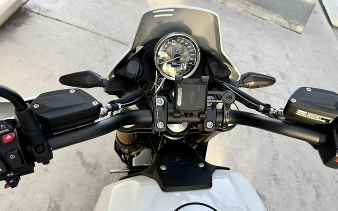 2026 BMW R 12 G/S Light White