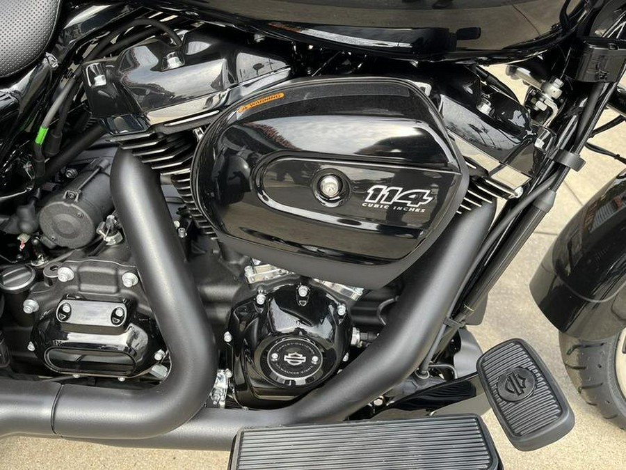 2025 Harley-Davidson® FLTRT - Road Glide® 3