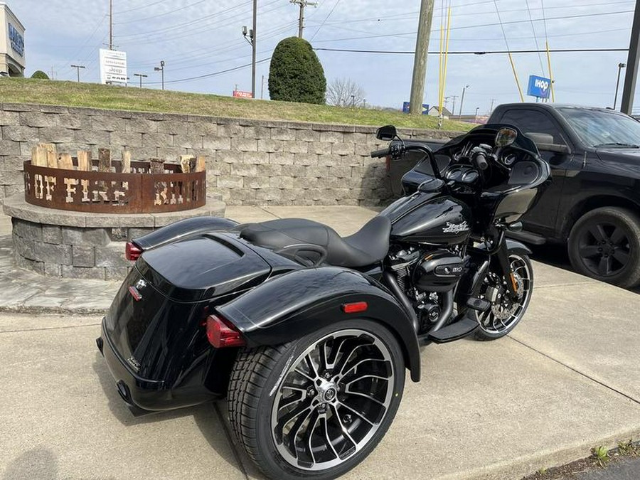 2025 Harley-Davidson® FLTRT - Road Glide® 3