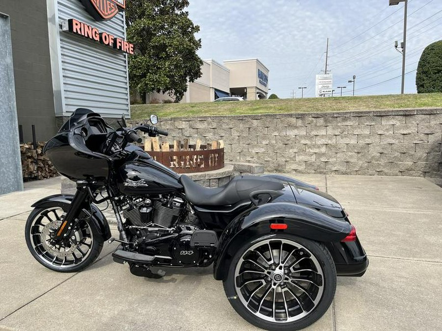 2025 Harley-Davidson® FLTRT - Road Glide® 3