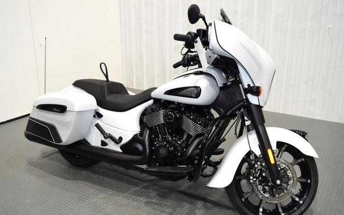 2024 Indian Motorcycle® Chieftain® Dark Horse® Ghost White Metallic Smoke