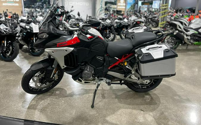 2025 Ducati MULTISTRADA V4 RALLY TRAVEL & RADAR SPOKED WHEELS
