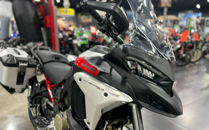 2025 Ducati MULTISTRADA V4 RALLY TRAVEL & RADAR SPOKED WHEELS