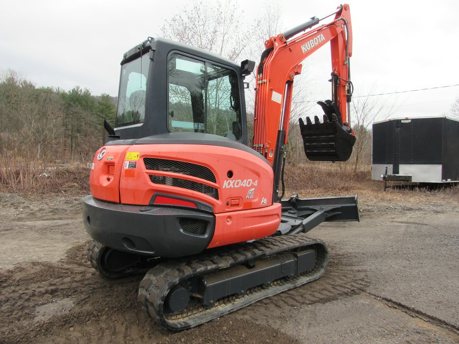 2015 Kubota KUBOTA KX040-4 WITH ANGLE BLADE AND THUMB