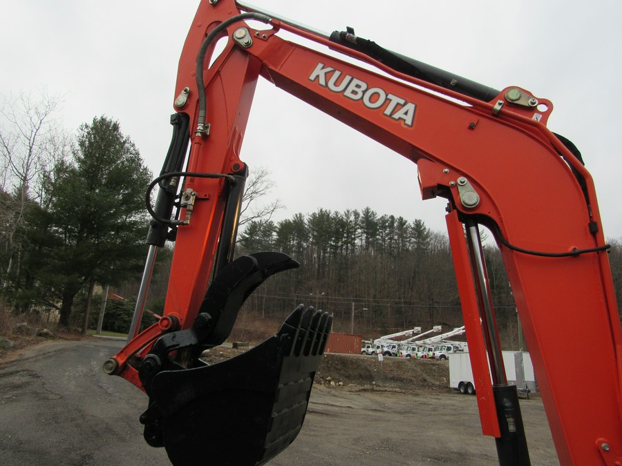 2015 Kubota KUBOTA KX040-4 WITH ANGLE BLADE AND THUMB