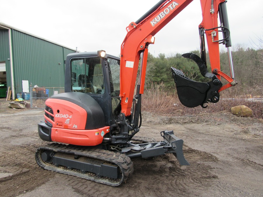 2015 Kubota KUBOTA KX040-4 WITH ANGLE BLADE AND THUMB