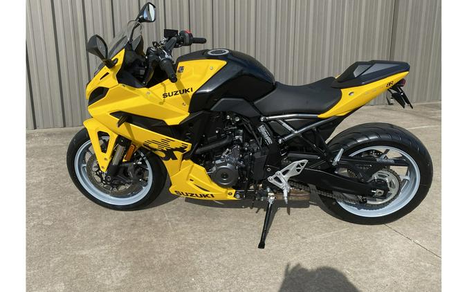 2024 Suzuki GSX-8R YELLOW WITH FENDER ELIMINATOR KIT, TANK PROTECTOR AND REAR SPOOLS