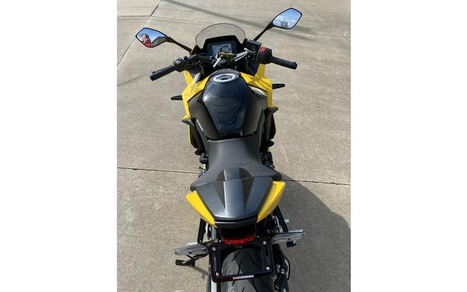 2024 Suzuki GSX-8R YELLOW WITH FENDER ELIMINATOR KIT, TANK PROTECTOR AND REAR SPOOLS