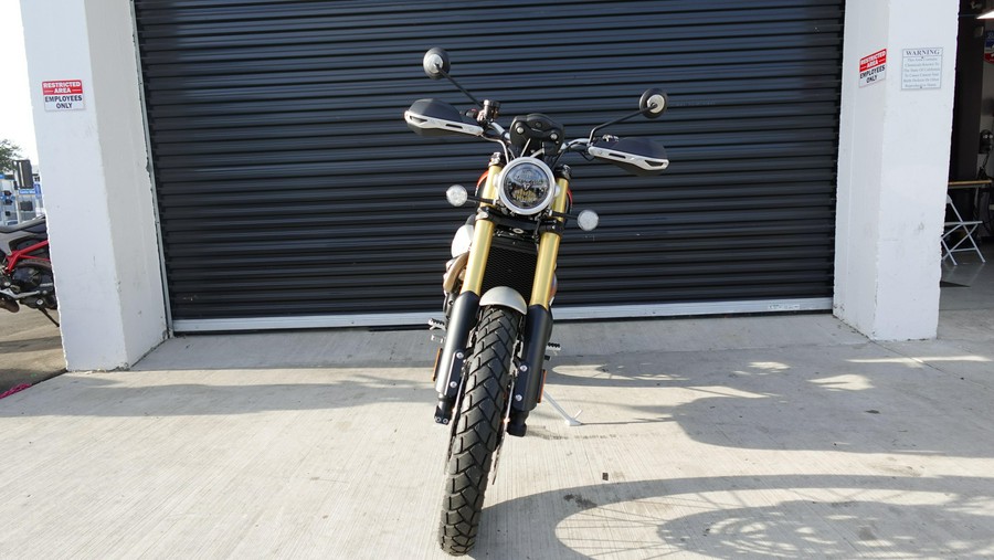 2024 Triumph Scrambler 1200 XE
