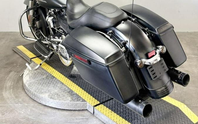 2017 Harley-Davidson® Street Glide® Special FLHXS