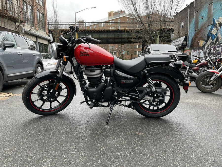 2023 Royal Enfield Meteor 350 Fireball Red