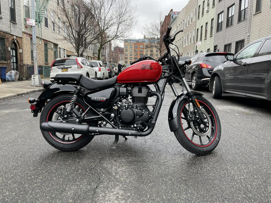 2023 Royal Enfield Meteor 350 Fireball Red