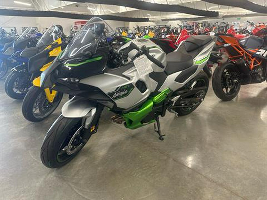 2024 Kawasaki Ninja 7 Hybrid ABS