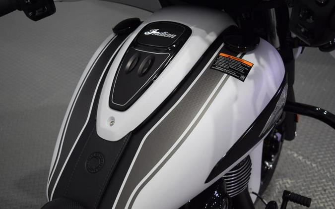 2024 Indian Motorcycle® Chieftain® Dark Horse® w/Powerband Audio Pkg Ghost White Metallic Smoke wit