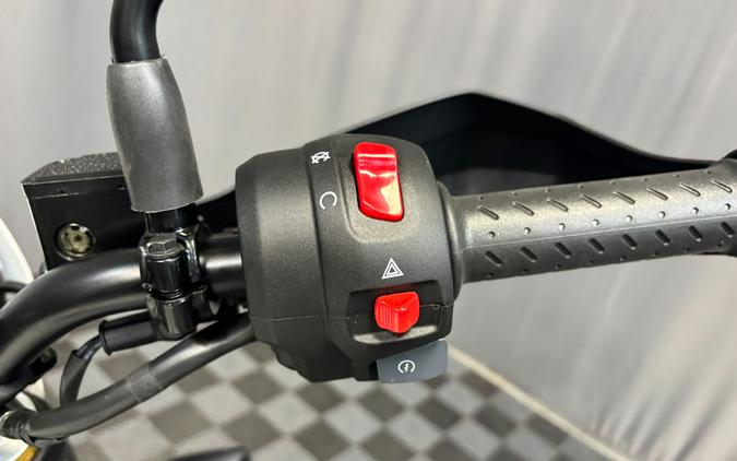 2026 Triumph Scrambler 400 XC