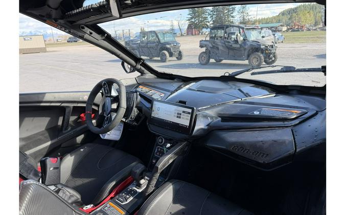 2026 MAV R X RS SS 999T DCT - Can-Am