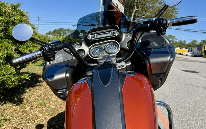 2013 CVO™ Road Glide® Custom FLTRXSE2