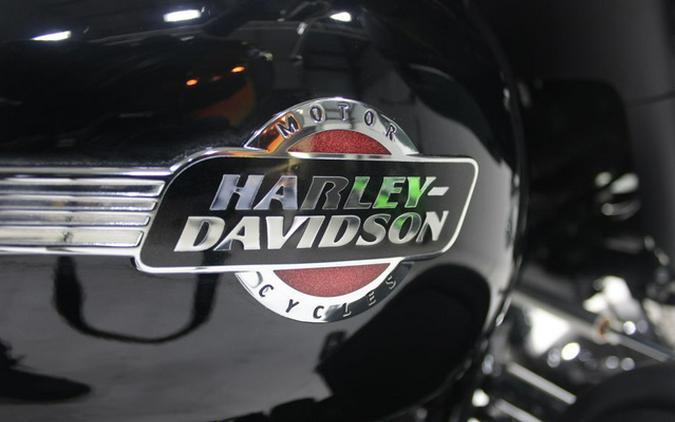 2024 Harley-Davidson Trike FLHTCUTG - Tri Glide Ultra