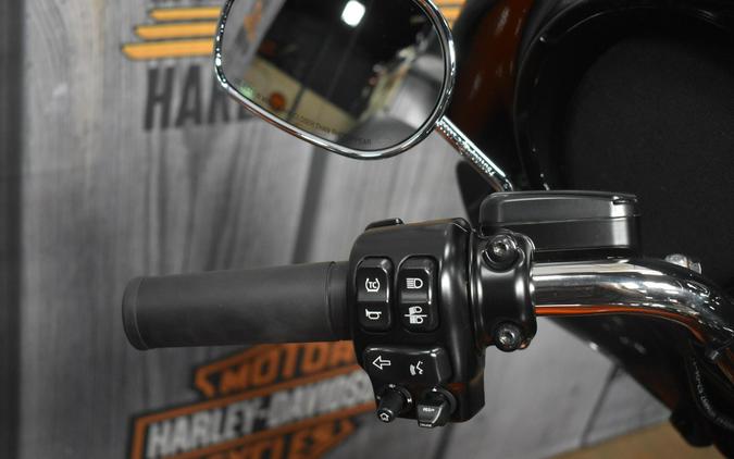 FLHTCUTG 2019 Tri Glide® Ultra