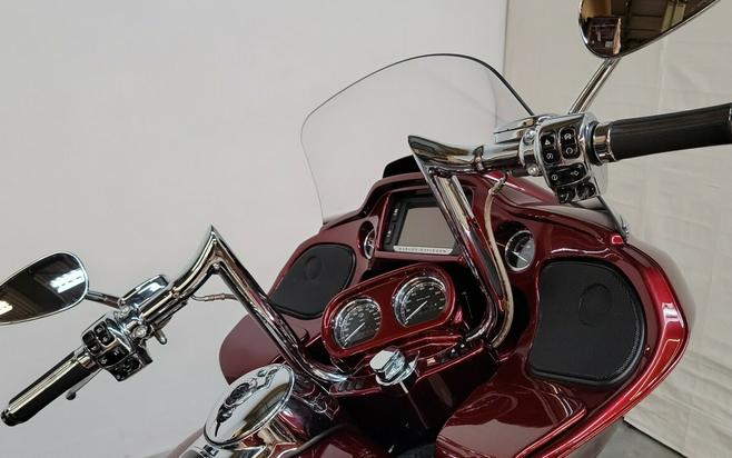 2015 Harley-Davidson CVO Road Glide Ultra RED