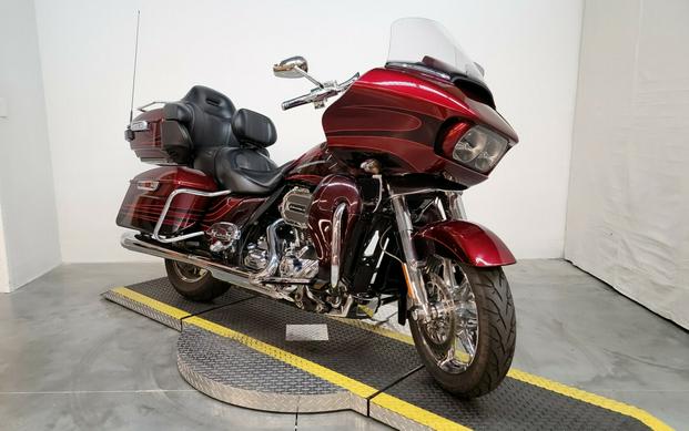 2015 Harley-Davidson CVO Road Glide Ultra RED