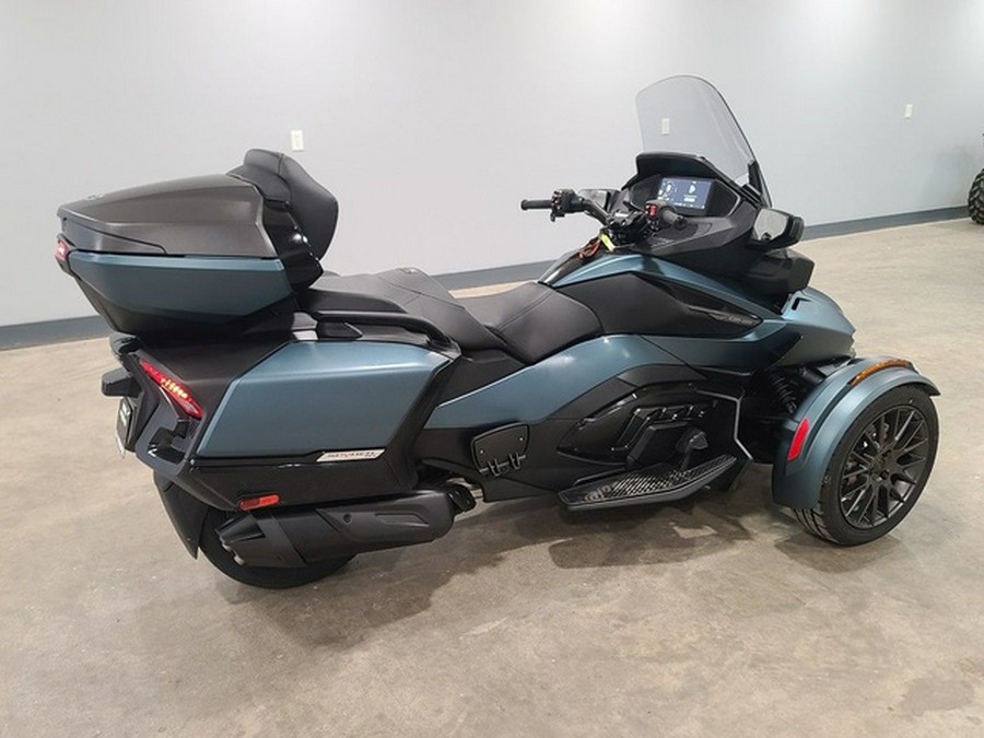 2026 Can-Am Spyder RT Limited Dark