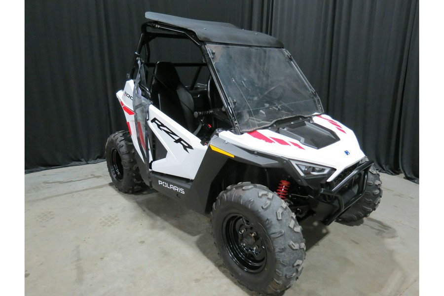 2022 Polaris RZR 200 EFI White Lightning/Indy Red