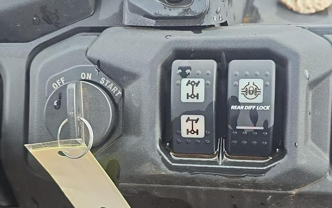 2025 Can-Am® Defender DPS HD7 Compass Green