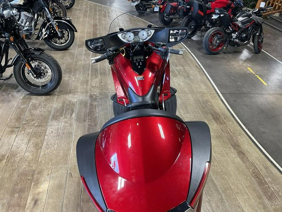 2015 Victory Motorcycles® Vision® Tour Sunset Red with Black Pinstripe