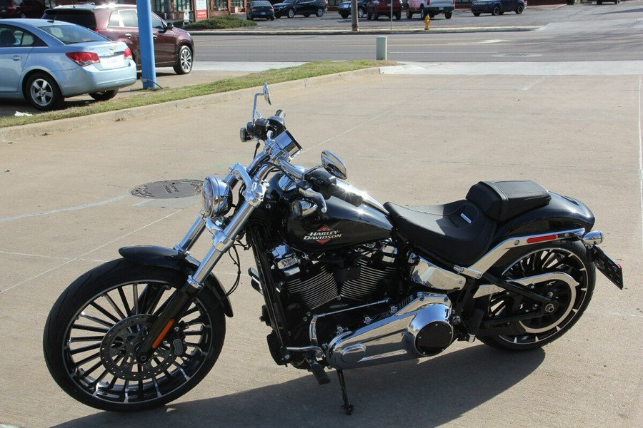 2025 Harley-Davidson Breakout