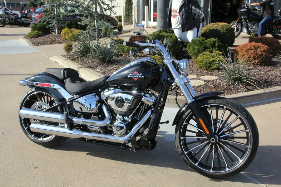 2025 Harley-Davidson Breakout