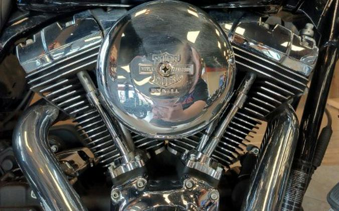 2012 Harley-Davidson Road King®