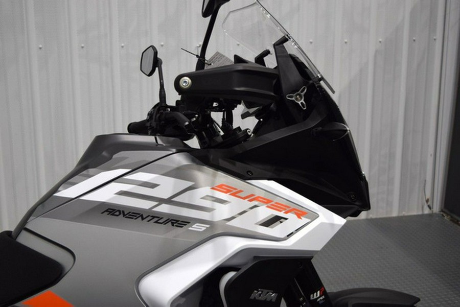 2024 KTM Super Adventure 1290 S