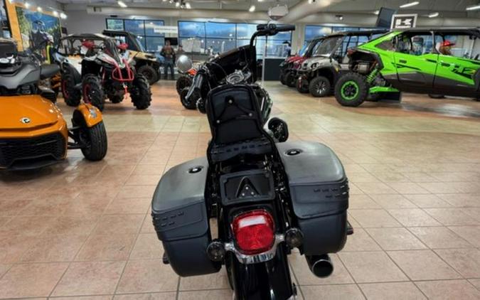 2019 Harley-Davidson® FLHCS - Heritage Classic 114