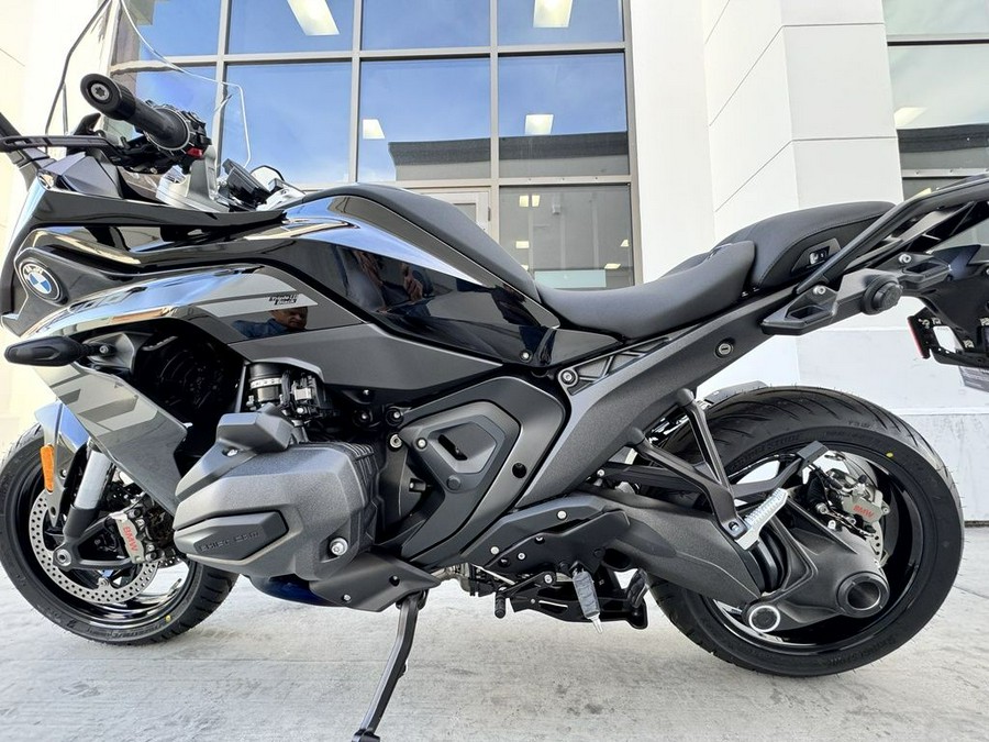 2026 BMW R 1300 RS Triple Black